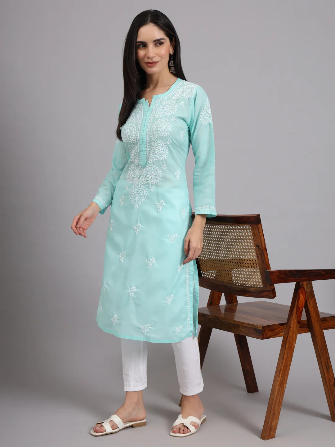 Women Hand Embroidered Lucknowi Chikankari Cotton Ethnic Motifs Kurta PC3997 Seagreen
